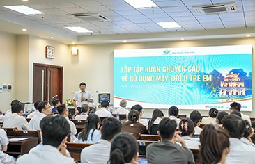 Nearly 150 physicians receive advanced training in pediatric ventilator use with leading experts in Viet Nam and the region