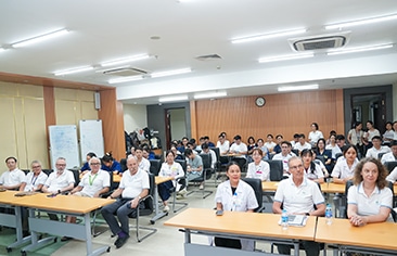 Vietnam National Children’s Hospital and APLS (Australia) Continue Deepening Partnership in Pediatric Emergency Care Training
